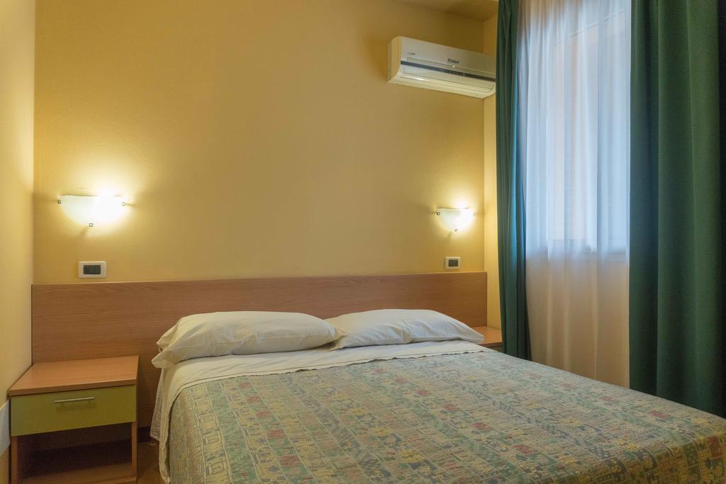 Ristorante Albergo Al Donatore Teòr Cameră foto