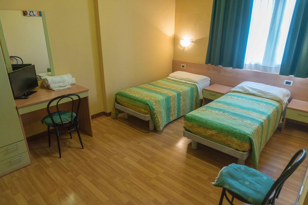Ristorante Albergo Al Donatore Teòr Cameră foto